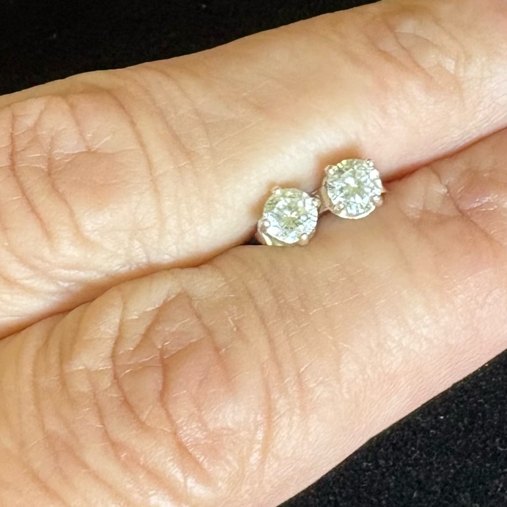 Sterling Silver Cubic Zirconia Stud Earrings Minimalist